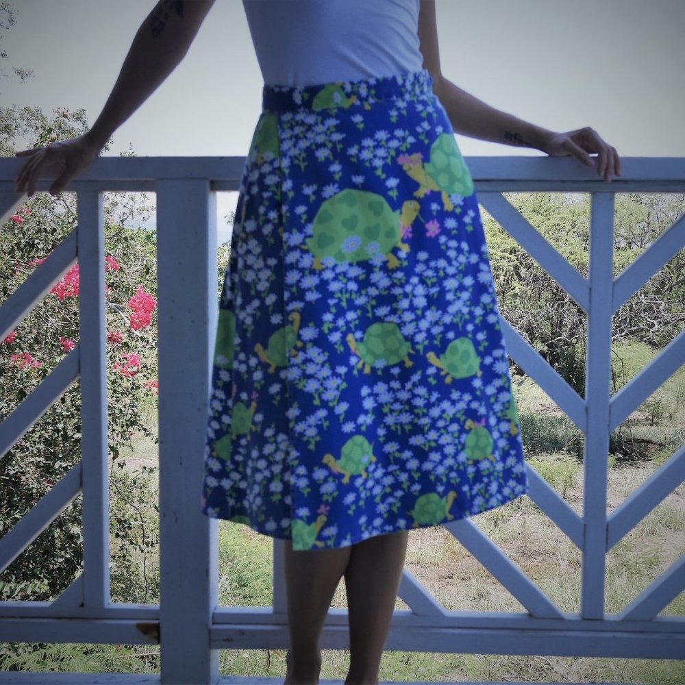 Vintage 70's Floral Turtle Pattern Wrap Skirt Midi Skirt